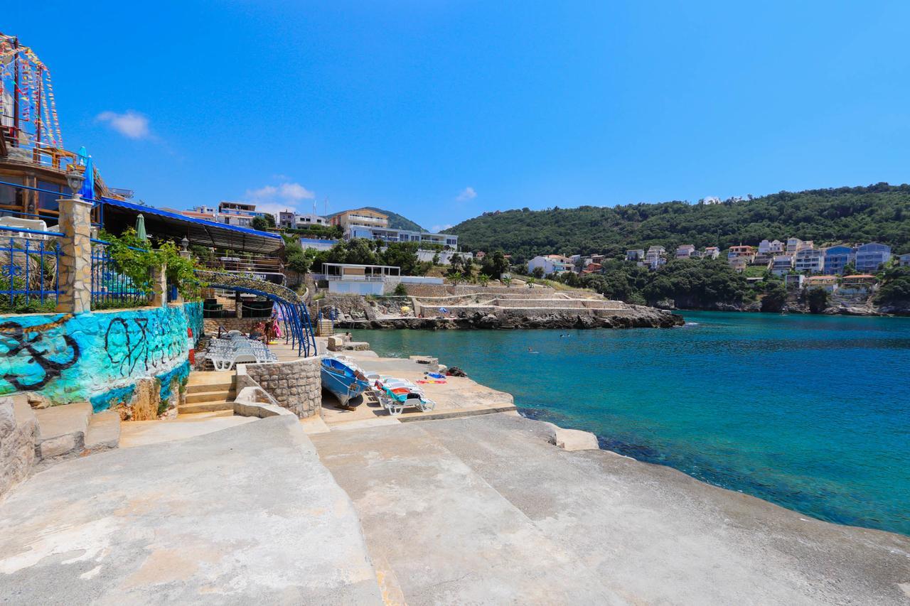 El Mar Apartments Bar Kültér fotó